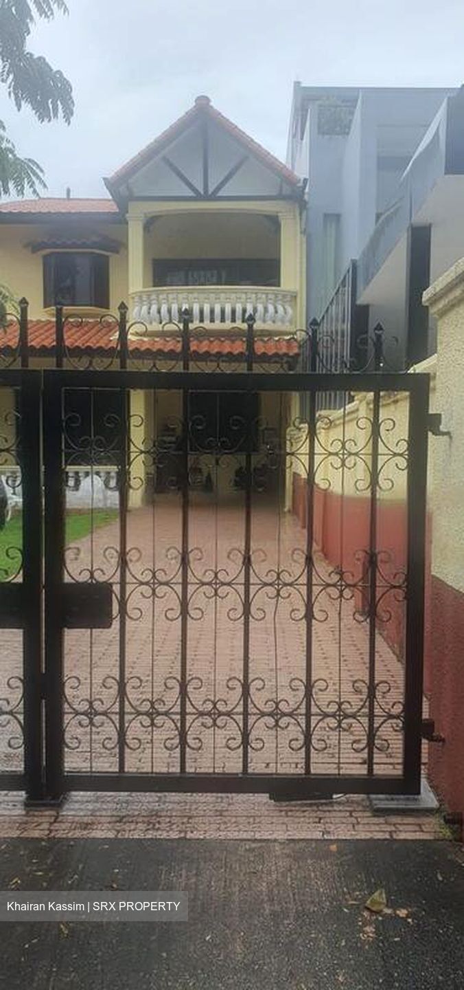 Lorong Sarina (D14), Terrace #523256821
